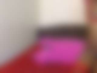 bee and miah's Live Sex Cam Show
