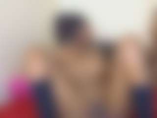 bee and miah's Live Sex Cam Show