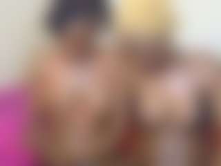 bee and miah's Live Sex Cam Show