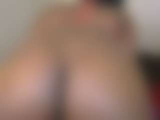bee and miah's Live Sex Cam Show