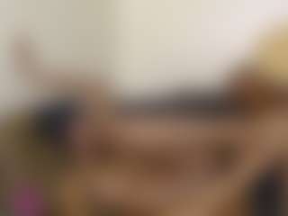 Live cam show with bee and miah - Dirty Talk on fapnchat