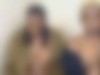 bee and miah's Live Sex Cam Show