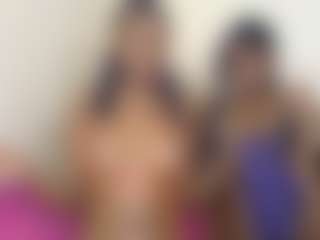 bee and miah's Live Sex Cam Show