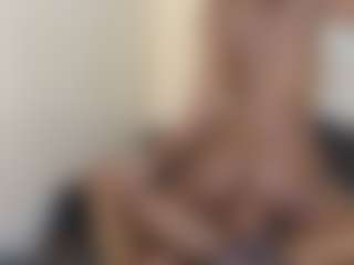 bee and miah's Live Sex Cam Show