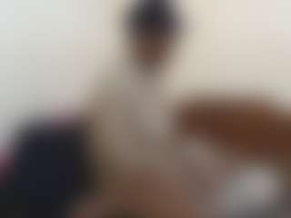 Live cam show with bee and miah - Blue Eyes on liverealitysex.com