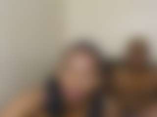 bee and miah's Live Sex Cam Show