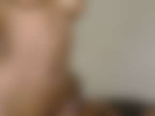 bee and miah's Live Sex Cam Show