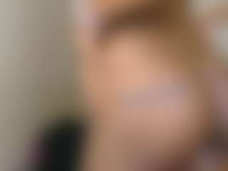 bee and miah's Live Sex Cam Show
