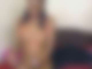 Live cam show with bee and miah - Blue Eyes on Instabang