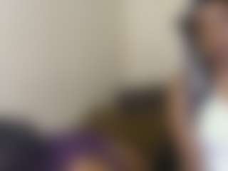 bee and miah's Live Sex Cam Show