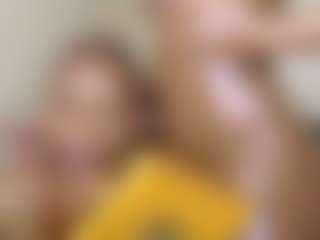 bee and miah's Live Sex Cam Show