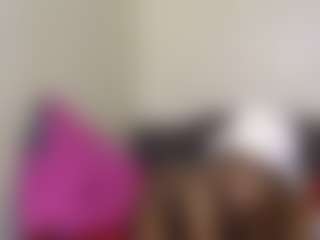 bee and miah's Live Sex Cam Show