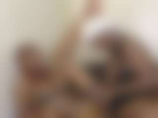 bee and miah's Live Sex Cam Show