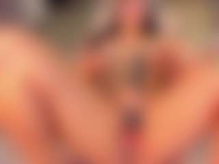 Live cam show with Hailey-Fox - Fingering Young Adult on Camsoda