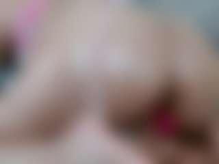 Live cam show with luna-maisonn - Average on Camsoda