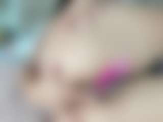 Live cam show with luna-maisonn - Small Tits on Camsoda