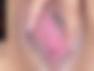 Live cam show with luna-maisonn - Anal Toys on Free Soda