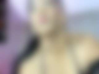 Live cam show with luna-maisonn - Young Adult on studioflirtlive.com