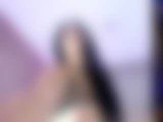 Live cam show with luna-maisonn - Petite on CamwithHer