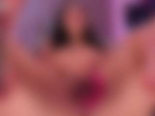 Live cam show with Isabella-Flowers - BBW on TeamSkeetLive