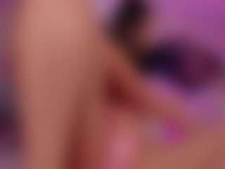 Live cam show with Isabella-Flowers - Drinking on Camsoda