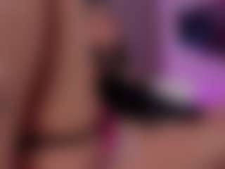 Live cam show with Isabella-Flowers - Petite on Camsoda
