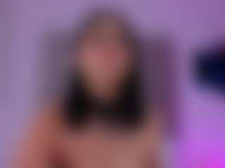 Live cam show with Isabella-Flowers - Bikini on Camsoda