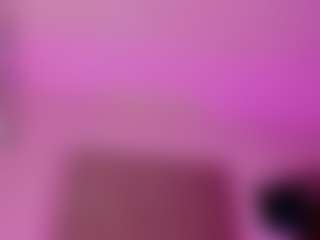 Live cam show with Isabella-Flowers - Public on Streamer API