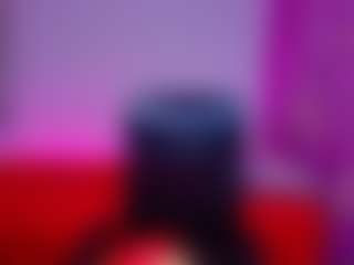 Live cam show with Naughty Queen - Thin on live18s.com