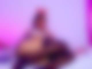 Live cam show with Naughty Queen - Handjob on fapnchat