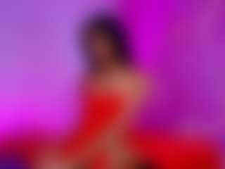 Live cam show with Naughty Queen - Thin on Milfs Live