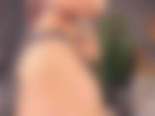 Live cam show with LennaLalone - Normal on TastyBlacksLive
