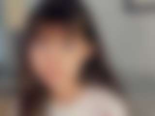 Live cam show with LennaLalone - Amateur Brown Hair on Camsoda