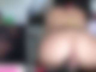 Live cam show with Salomear - Colombia on xDating