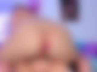 hailey-hadid's Live Sex Cam Show