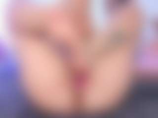 hailey-hadid's Live Sex Cam Show