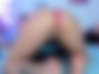 Live cam show with hailey-hadid - Lovense Brown Hair on TastyBlacksLive