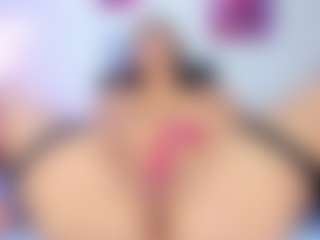 Live cam show with hailey-hadid - Oil on Camsoda