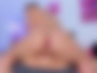Live cam show with hailey-hadid - Small Tits Brown Hair on livesuperchat.net