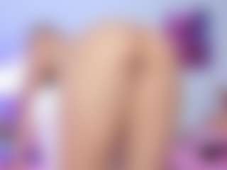 Live cam show with hailey-hadid - Sexy on livesexfox.com