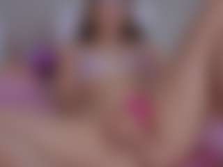 Live cam show with hailey-hadid - Nipple Piercings on eurowanks.com