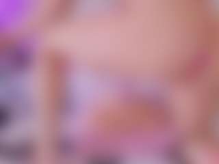 Live cam show with hailey-hadid - Gamer Athletic on Camsoda