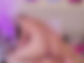 Show live cam dengan hailey-hadid - Nipple Piercings di Camsoda
