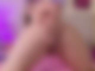 Live cam show with hailey-hadid - Nipple Piercings on luckytryst.com