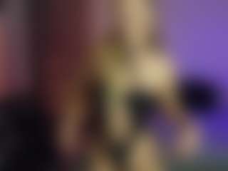 Live cam show with Heysiryy - Smoking on Camsoda Late Night