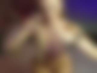 Live cam show with Heysiryy - Smoking on CamwithHer