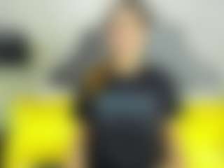 Live cam show with Isa06 - Upskirt on CamSodaAdn