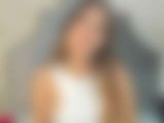 Live cam show with Isa06 - Normal on AdultVida.com