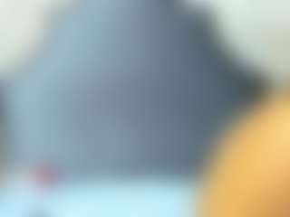 Live cam show with Isa06 - Ass Bouncing on Ass Tok
