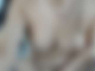 Bella's Live Sex Cam Show